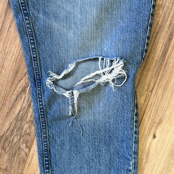 Abercrombie & Fitch Women’s Girlfriend Distressed Jeans Raw Hem Size 31/12 - Picture 14 of 14